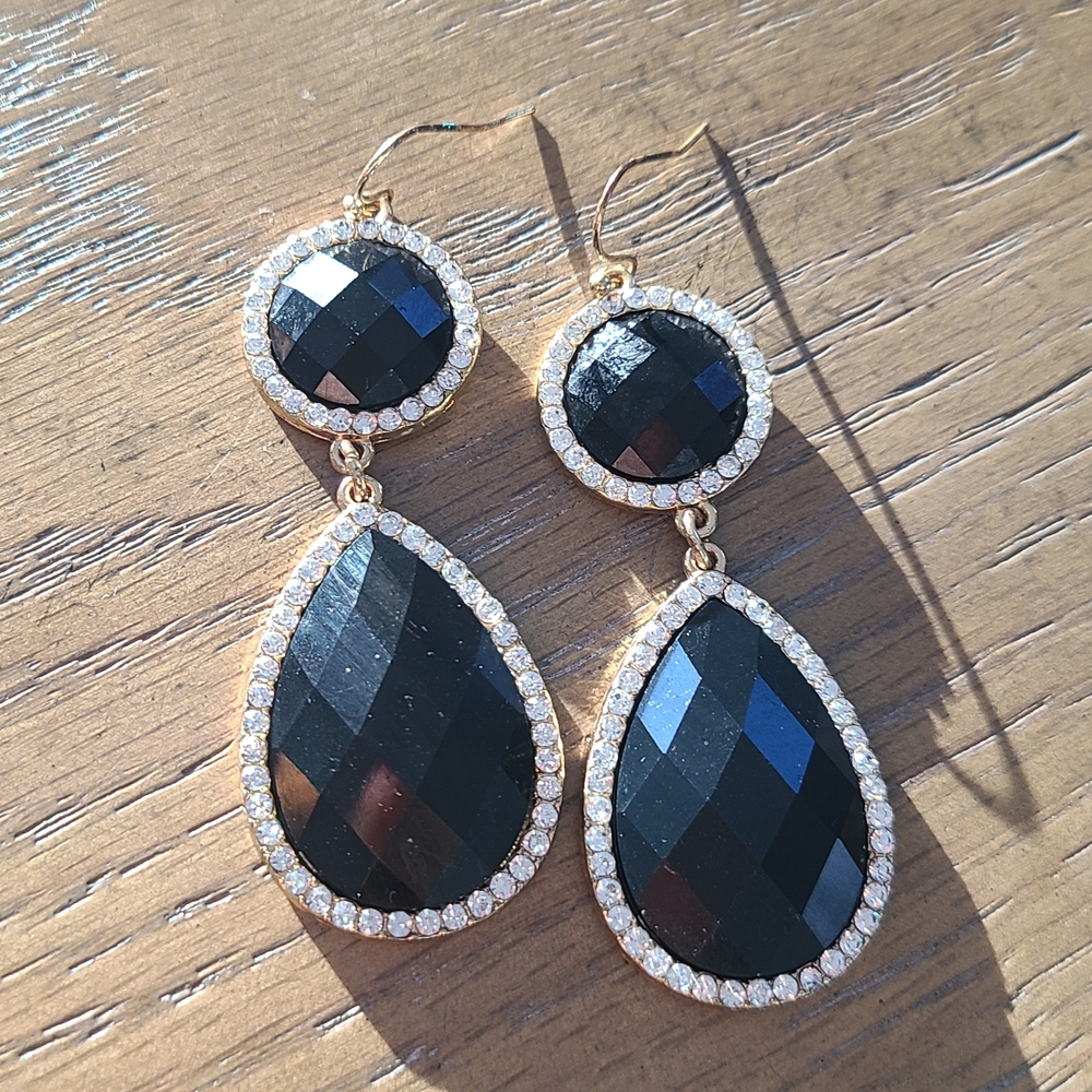 Elegant Black and Gold Drop Earrings